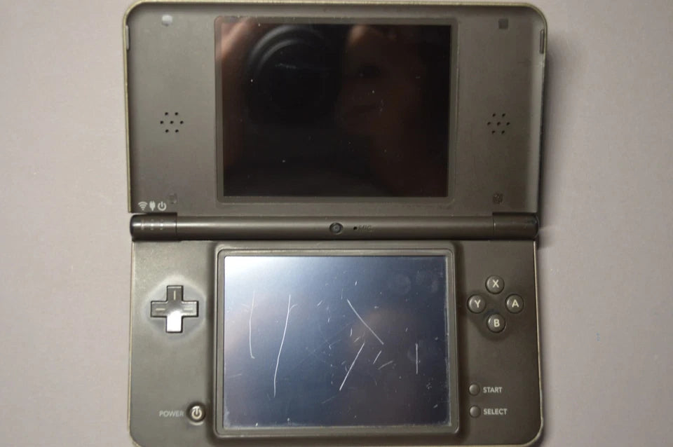 Nintendo DSi XL Konsole Gebraucht Akzeptabler Zustand dunkelbraun